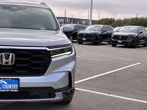 Certified 2024 Honda Pilot EX-L image 11