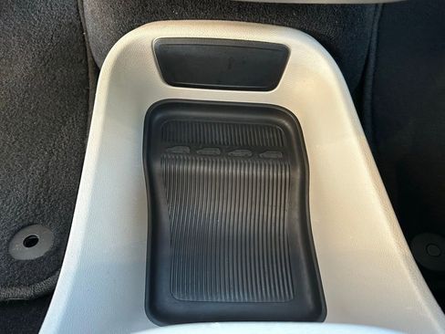 Used 2022 Chrysler Pacifica Touring-L image 35