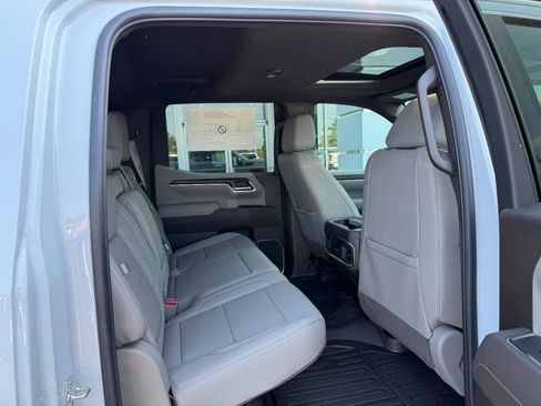 New 2026 GMC Sierra 1500 SLT w/ SLT Premium Plus Package AWD/4WD image 7