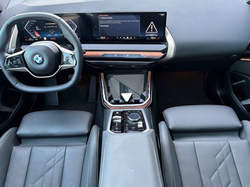 Used 2025 BMW X3 xDrive30i w/ Convenience Package image 17