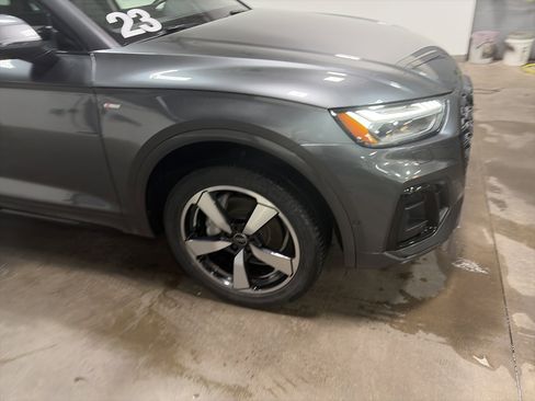 Certified 2023 Audi Q5 2.0T Prestige w/ Prestige Package AWD/4WD image 38