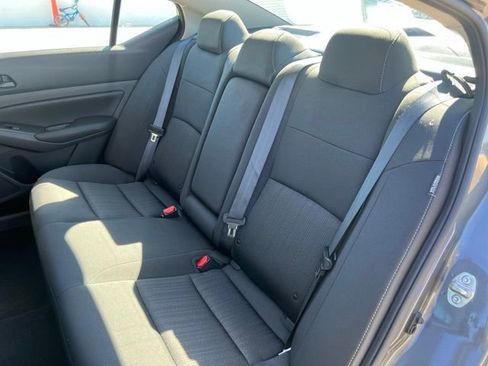 Used 2024 Nissan Altima 2.5 S FWD image 14