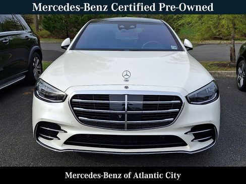 Used 2023 Mercedes-Benz S 580 4MATIC Sedan image 2