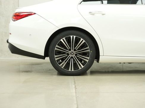 Used 2022 Mercedes-Benz CLA 250 image 36