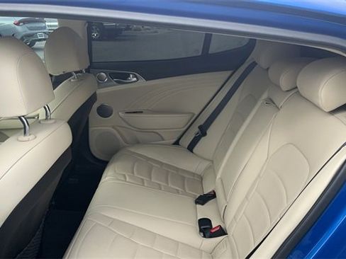 Certified 2023 Kia Stinger GT2 image 28