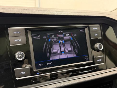 Used 2019 Volkswagen Jetta SE FWD image 45