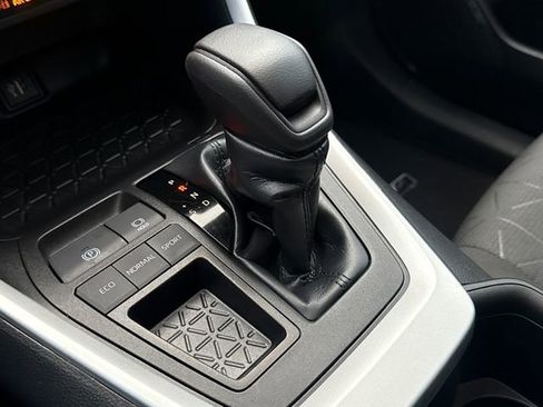 Used 2023 Toyota RAV4 XLE w/ Convenience Package image 26