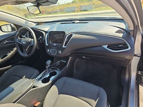 Used 2024 Chevrolet Malibu LT FWD image 28