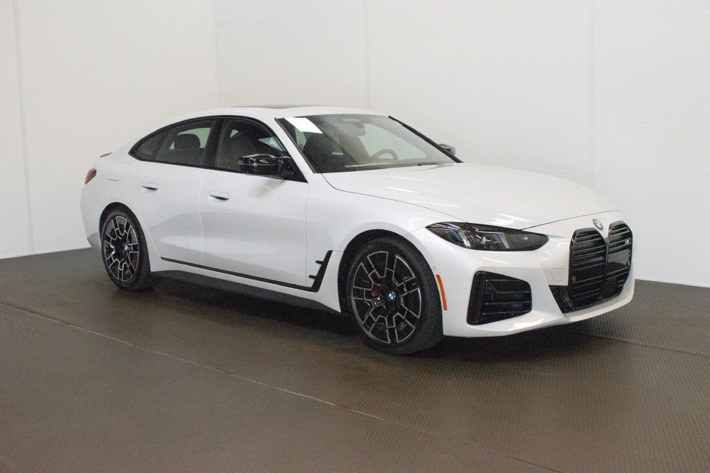 New 2026 BMW 440i xDrive w/ Premium Package AWD/4WD image 1