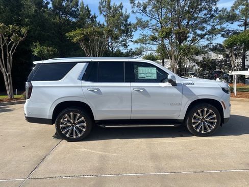 New 2026 Chevrolet Tahoe High Country AWD/4WD image 8