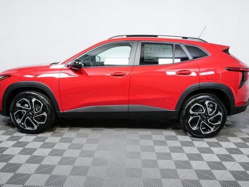 New 2026 Chevrolet Trax RS w/ Sunroof Package image 24