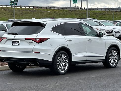 Used 2022 Acura MDX SH-AWD w/ Advance Package image 3