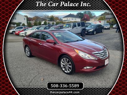 Used 2012 Hyundai Sonata SE w/ Navigation & Sunroof Pkg