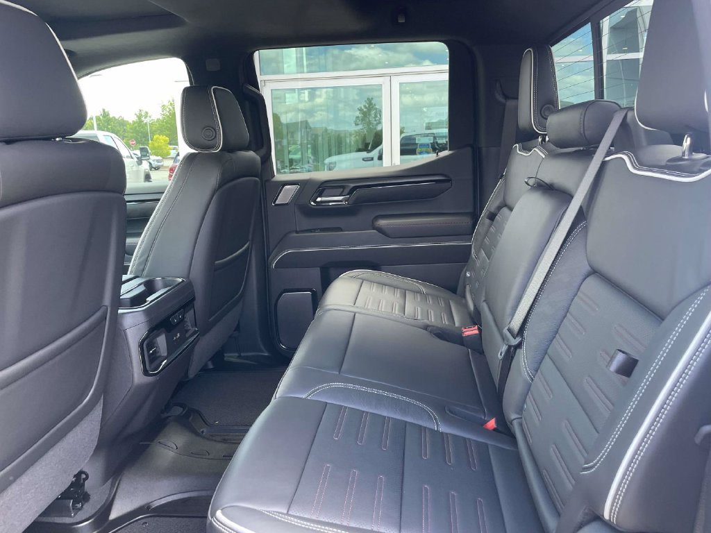 Used 2025 GMC Sierra 1500 AT4X AWD/4WD image 11