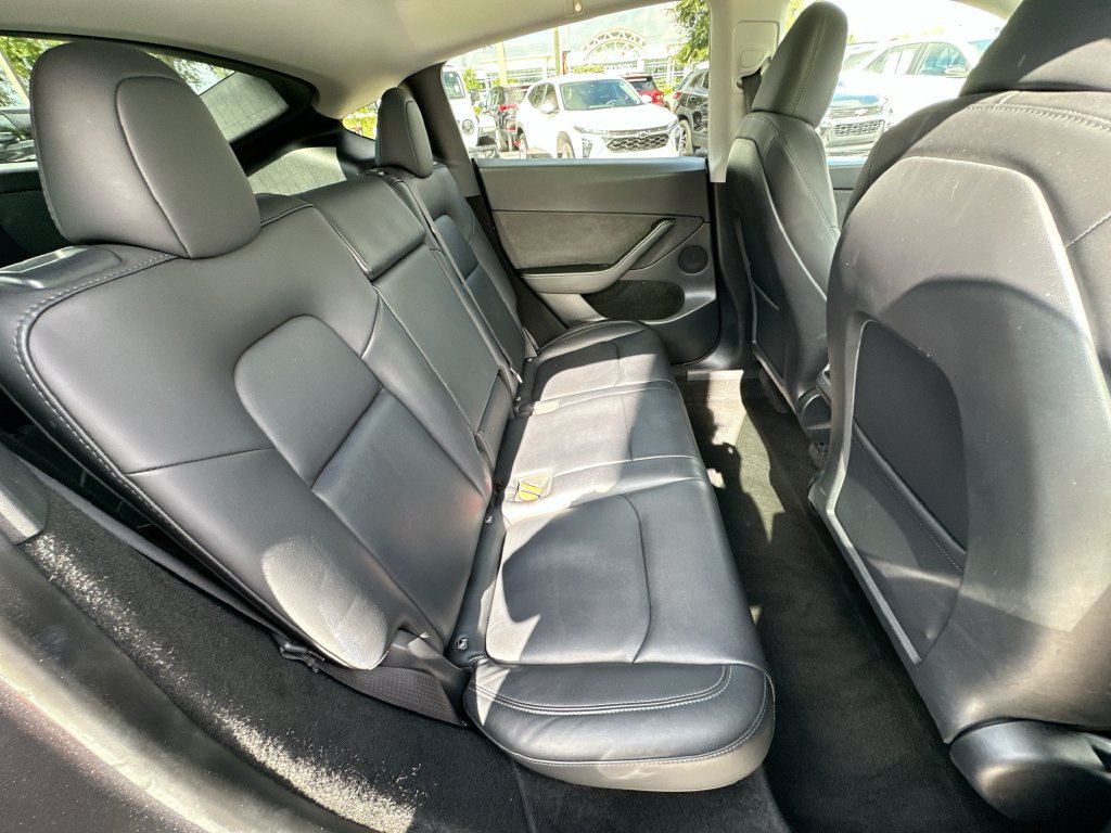 Used 2024 Tesla Model Y Long Range AWD/4WD image 26