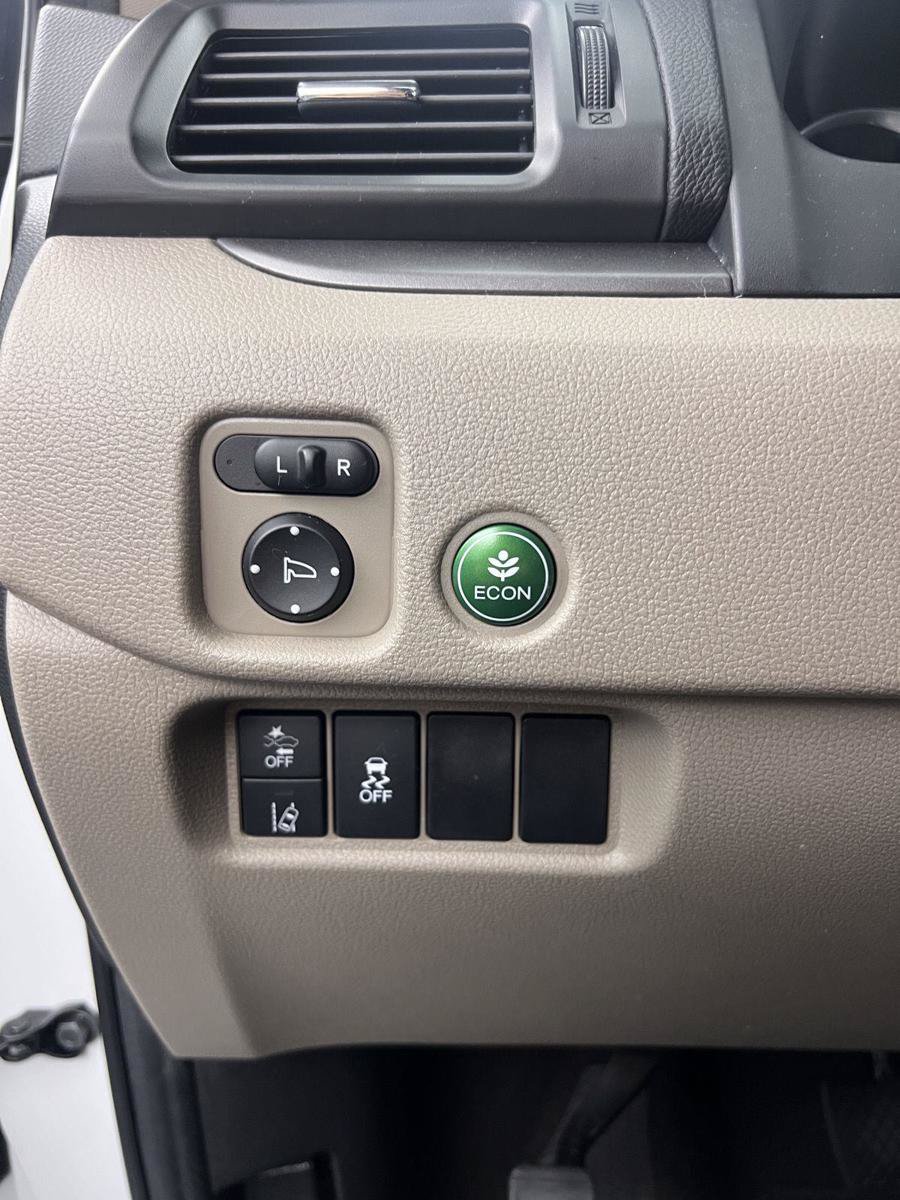 Used 2021 Honda Pilot EX image 25