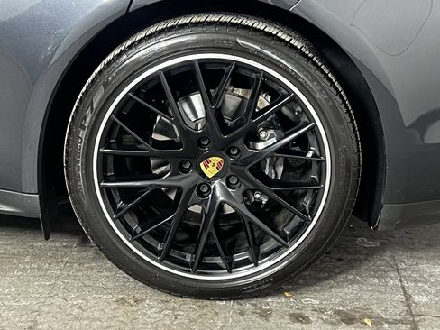 Certified 2019 Porsche Panamera 4 image 12