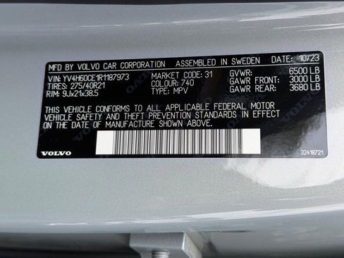 Certified 2024 Volvo XC90 T8 Plus w/ Protection Package Premier AWD/4WD image 27