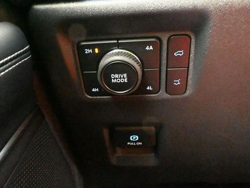 New 2025 Ford Expedition Max Platinum w/ Stealth Performance Package image 20