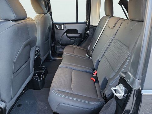 Used 2021 Jeep Wrangler Unlimited Sport image 28