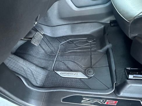 Used 2023 Chevrolet Silverado 1500 ZR2 w/ Technology Package image 36