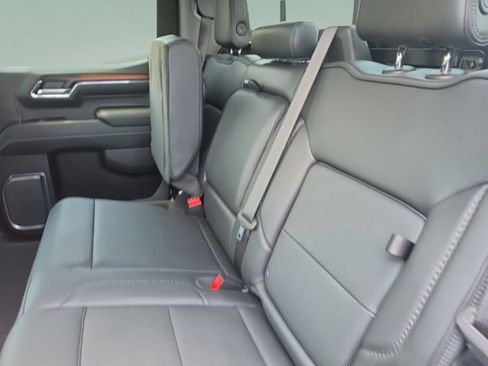 Used 2025 GMC Sierra 1500 Denali w/ Technology Package AWD/4WD image 28