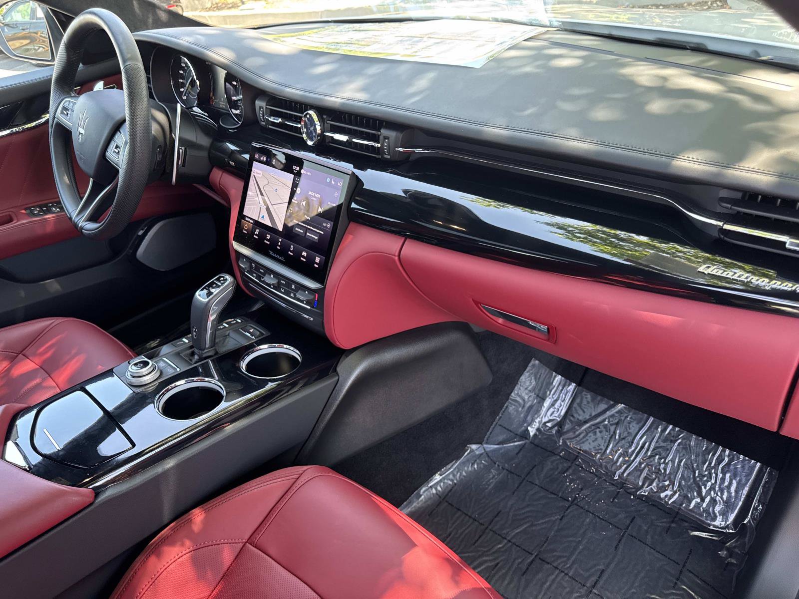 Used 2022 Maserati Quattroporte Modena RWD image 29