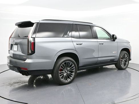 Used 2023 Cadillac Escalade V image 7