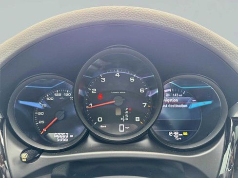 Used 2019 Porsche Macan image 23