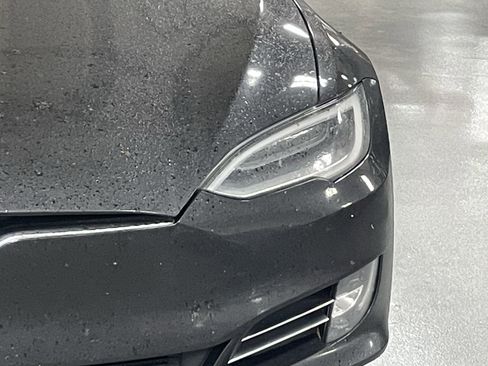 Used 2021 Tesla Model S Long Range Plus image 5