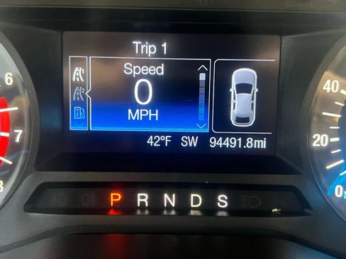 Used 2017 Ford Edge SEL image 13