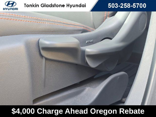Used 2020 Chevrolet Bolt Premier w/ Infotainment Package FWD image 24