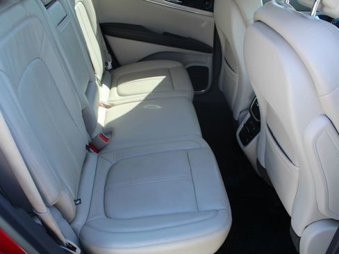 Used 2016 Lincoln MKX Reserve w/ Technology Package image 25