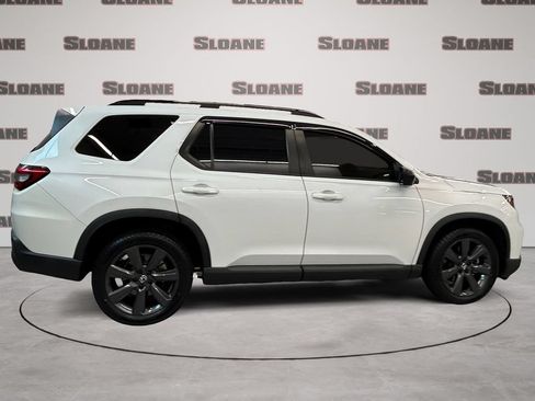 Certified 2023 Honda Pilot Sport image 6