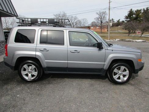 Used 2015 Jeep Patriot Latitude image 9