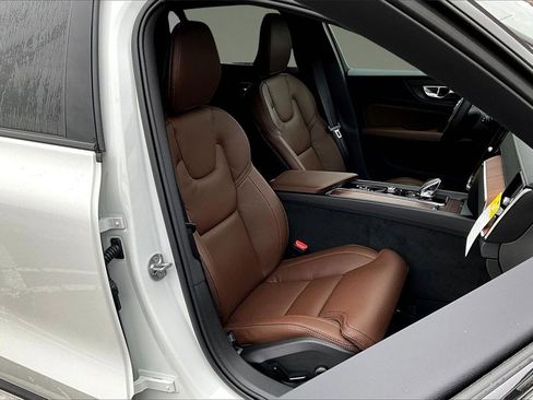 New 2026 Volvo V60 B5 Cross Country Ultra w/ Climate Package image 11