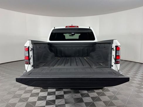 Used 2024 Nissan Frontier S image 43