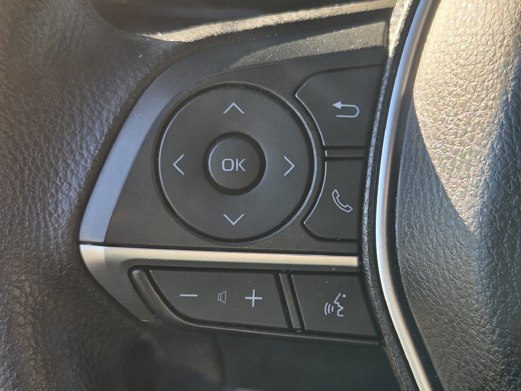 Used 2024 Toyota Camry LE FWD image 23