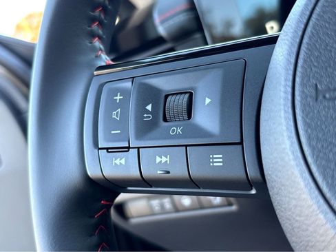 New 2026 Nissan Kicks SR w/ Illumination Package FWD image 13