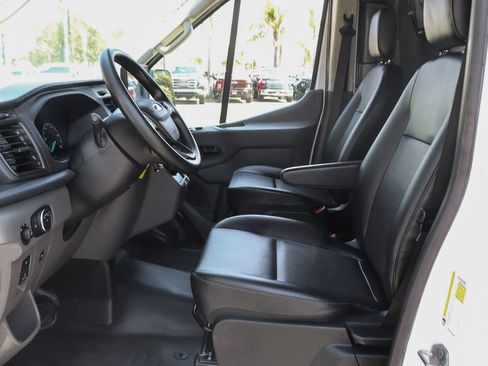 Used 2022 Ford E-Transit Medium Roof RWD image 23