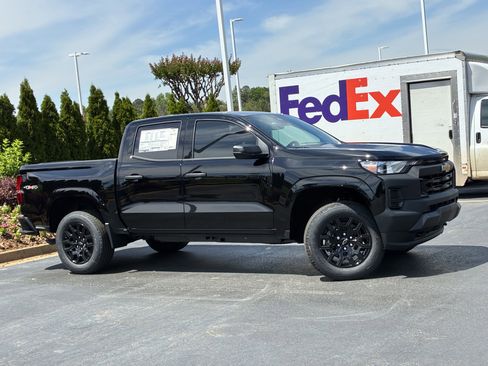 New 2026 Chevrolet Colorado W/T AWD/4WD image 3