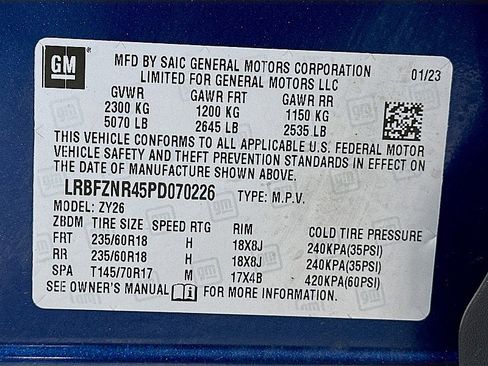 Used 2023 Buick Envision Essence image 29