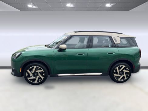 Used 2025 MINI Cooper Countryman S image 2