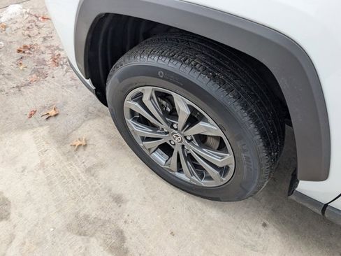 Used 2023 Toyota RAV4 Limited image 8