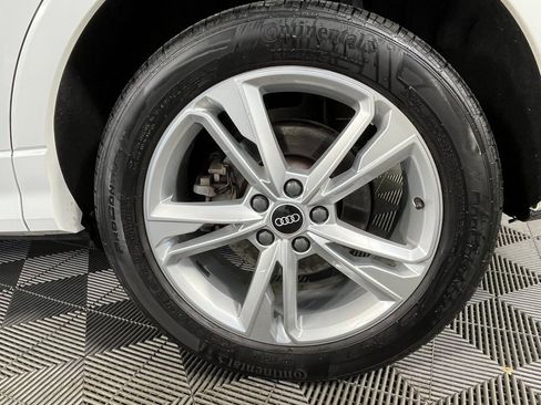 Used 2021 Audi Q3 2.0T Premium w/ Convenience Package image 12