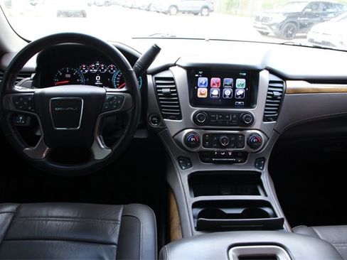 Used 2017 GMC Yukon Denali w/ Open Road Package image 32