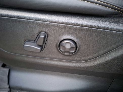 Used 2020 RAM 1500 Big Horn w/ Built-to-serve Edition image 10