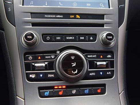 Used 2020 Lincoln MKZ Reserve w/ Elements Package image 23