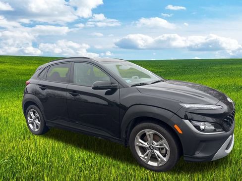 Used 2023 Hyundai Kona SEL image 12