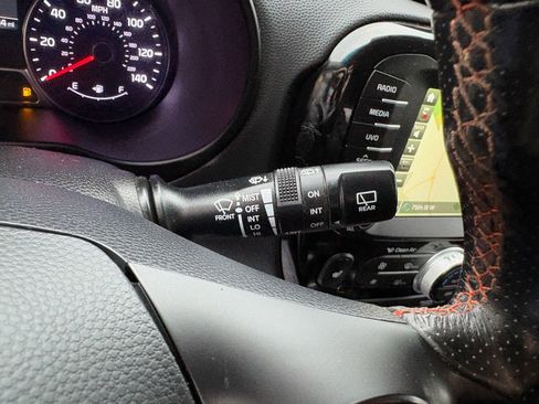 Used 2017 Kia Soul ! w/ Tech Package FWD image 36